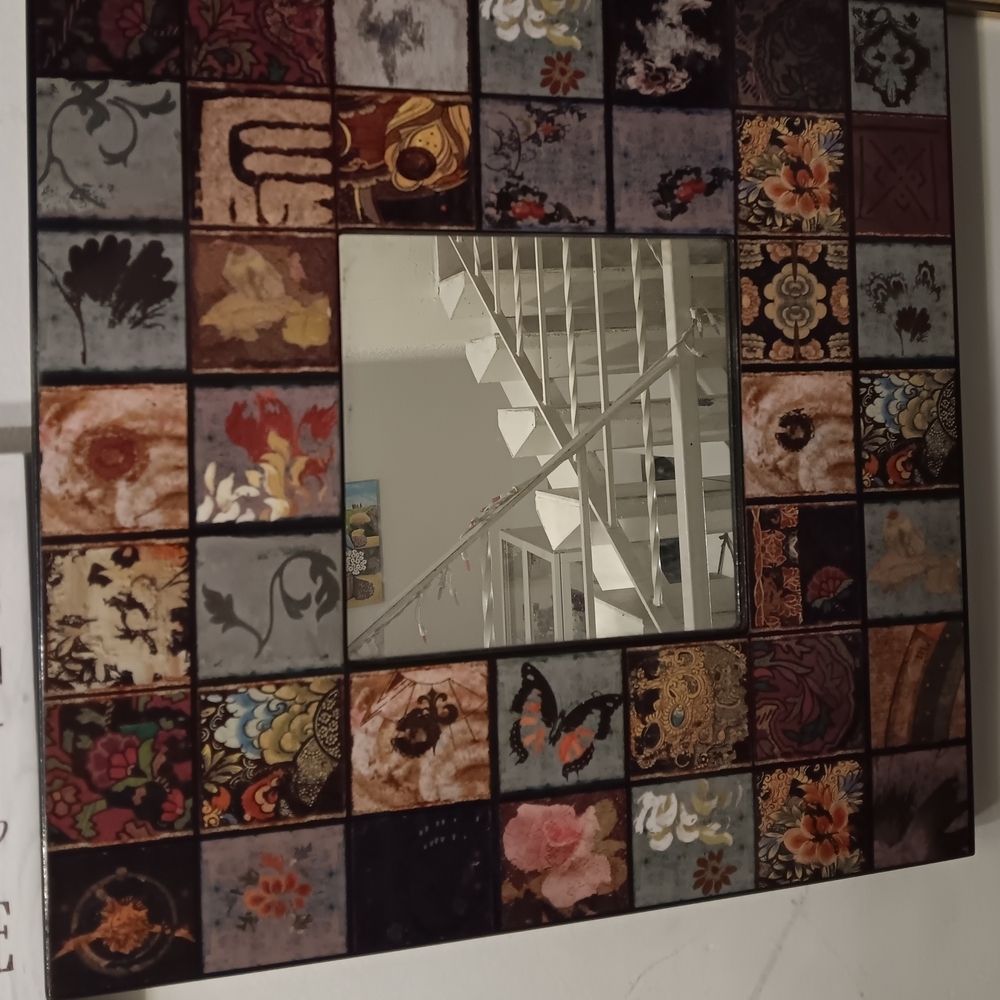 Wall mirror multi design 20x 20" - Picture 2 of 3